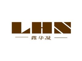露华凝